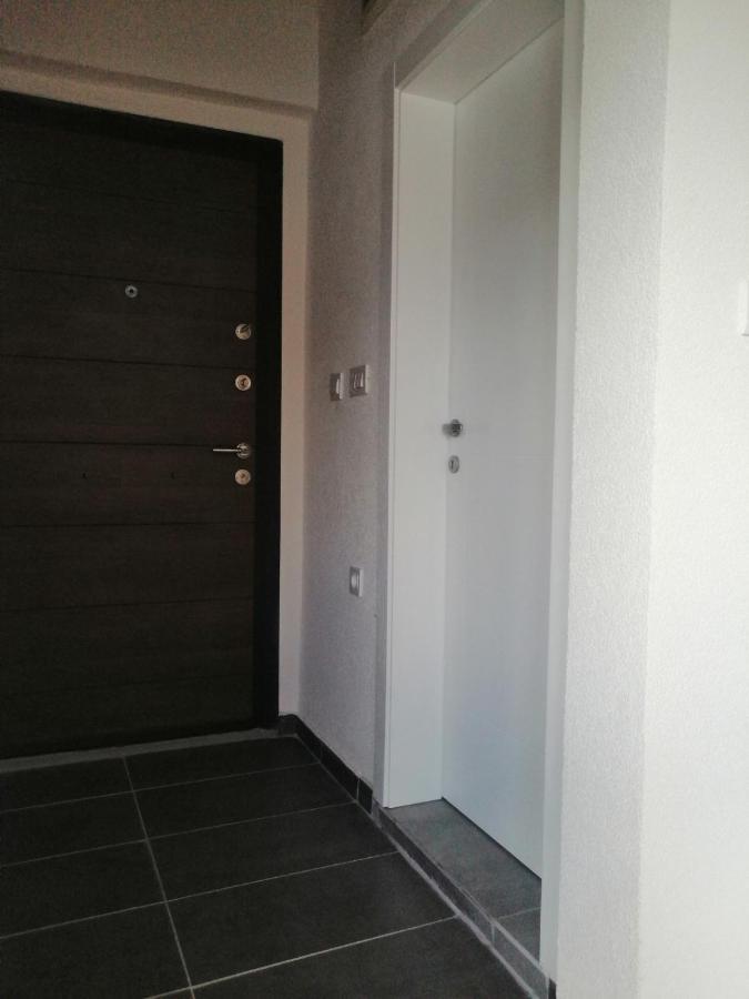 Grey Apartment Οχρίδα Εξωτερικό φωτογραφία